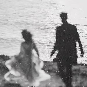 女闺蜜把我腿打开摸到尿失禁视频
